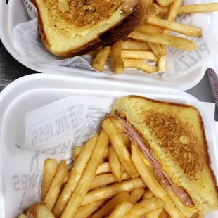 GRILLED HAM AND CHEESE