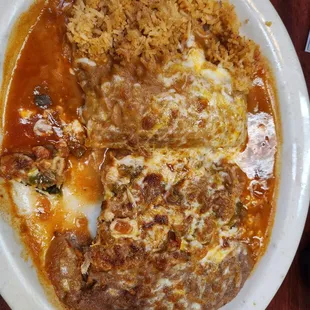 1 chili rellano and 1 tamale. Excellant. Rice a little dry.