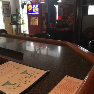 Can play your Keno if barkeep is busy.