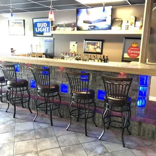 Maria&apos;s Bar has great drinks and even better pricing!