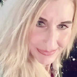 Kelli R.