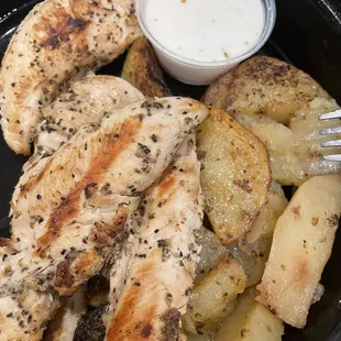 Chicken kebabs with roasted potatoes