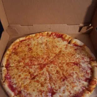 The delicious $5 Wednesday pizza!