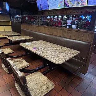 Seating &amp; counter