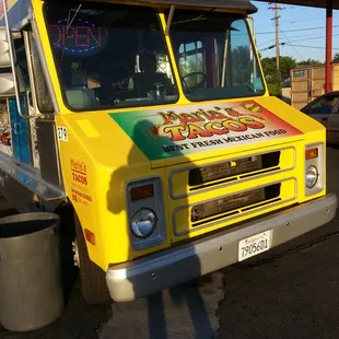 What you are looking for from the street. A big, yellow, food truck filled with awesomeness. Sorry about my 8 o'clock shadow.