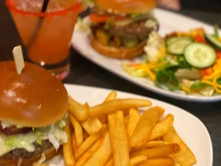 Red Robin Gourmet Burgers and Brews