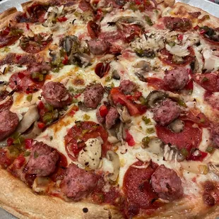 Deluxe pizza