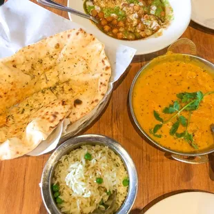 Garlic Naan, Samosa Chaat (Savory Pastry), Chicken Kashmiri Korma (Sweet Sauce)