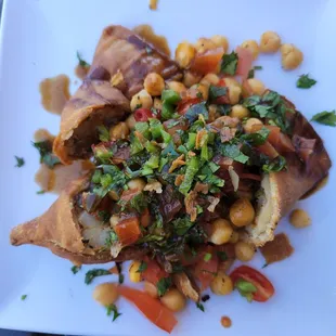 Loaded veggie samosa