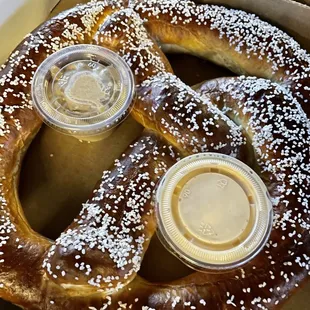 Uber Grosse Pretzel with Beer Cheese