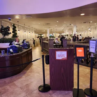 sushi and sashimi, interior