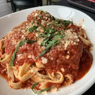 Spaghetti with meatballs