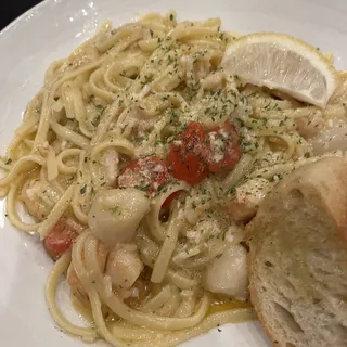 Seafood Scampi