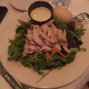 $6 Sundays - salad with chicken