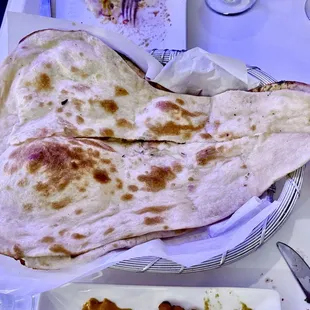 BUTTER NAAN