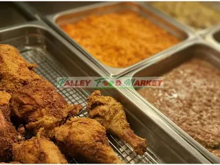 Valley food market