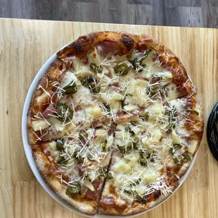 Pineapple &amp; ham pizza