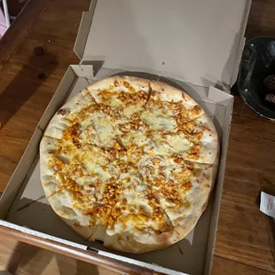 18" Buffalo Chicken Pizza