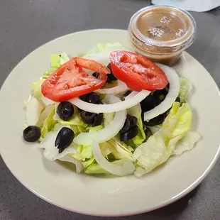 Dinner salad... meh.