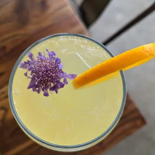 a glass of lemonade