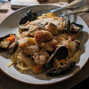Seafood Linguine