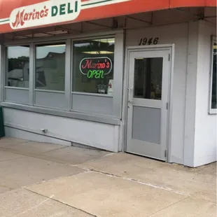 the entrance to the restaurant