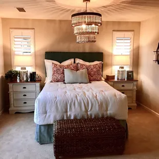 Adorable town home in Clovis Ca. This is the master bedroom