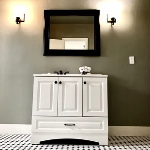 Showed a cute bungalow in the Tower District to a potential buyer. Happy to say I loved previewing this property