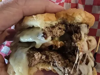 Muddy Waters Cafe & Grille