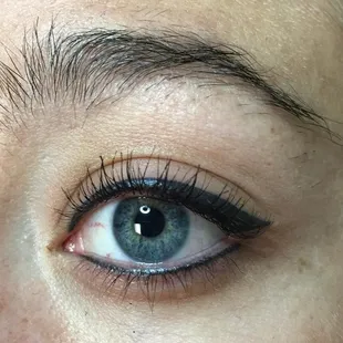 Healed winged eyeliner