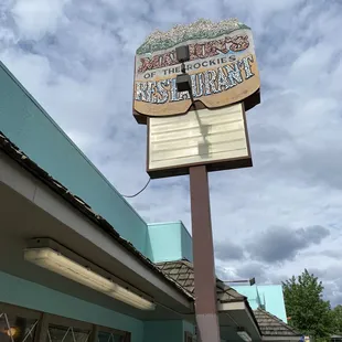 Outdoor sign