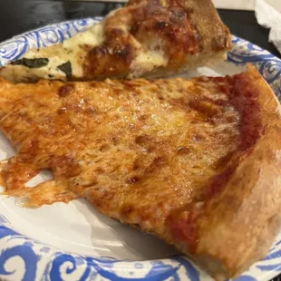 Awesome NY style pizza and also cut pice of Sicilian (like focaccia)