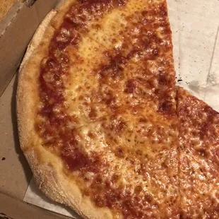 Cheese pizza