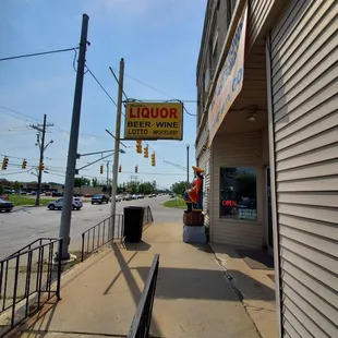 Mario's Corner Market