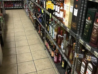 Finesse Liquor Store