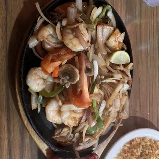 Shrimp Fajitas Plate