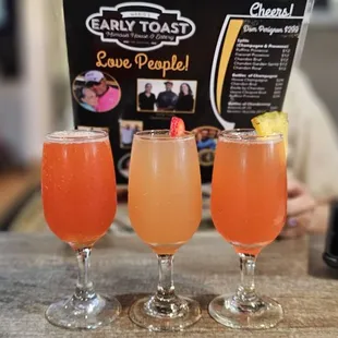 Mimosa Flight L-R Gummy Worm, Roseville and Hawaii