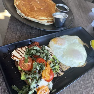 Visconti Avocado Toast