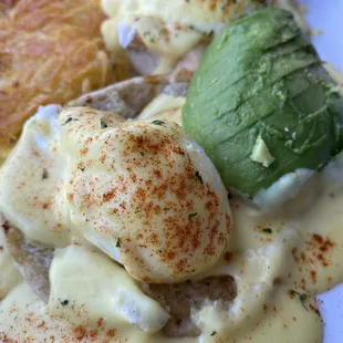 Eggs Benedict with avocado
