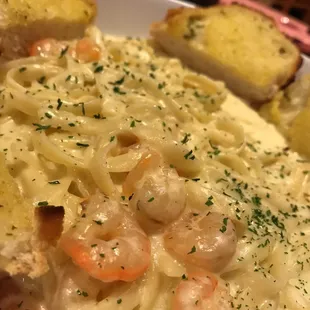 Shrimp Pasta Alfredo