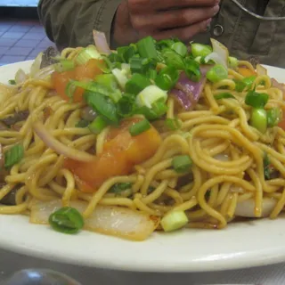 Tallarin Saltado de Carne