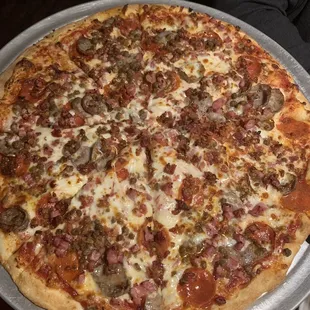 16" meat pizza