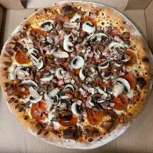 Meatlover Pizza with Mushrooms