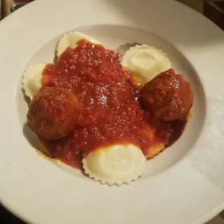Ravioli with Meatball