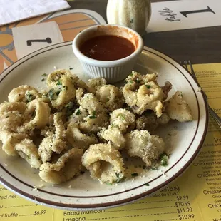 Fried calamari, excellent!