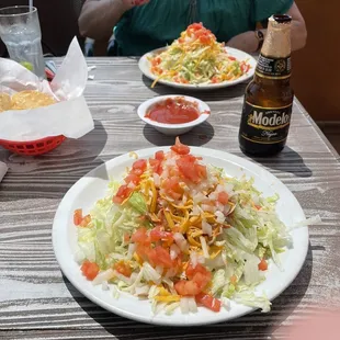 Classic Tostada &amp; Modelo Negra
