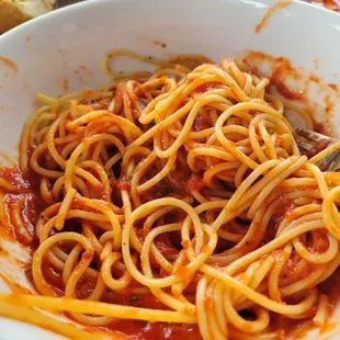 Spaghetti marinara sauce