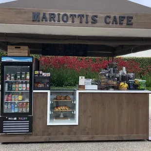 the outside of the cafe