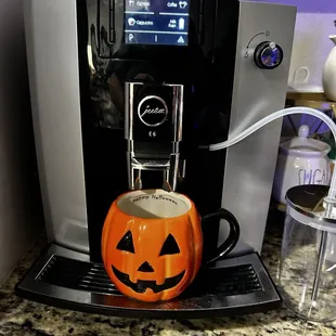 Enjoying some Mariposa Coffee Merced Morning on my Jura E6. Love Mariposa Coffee!