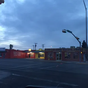 a view of a street corner